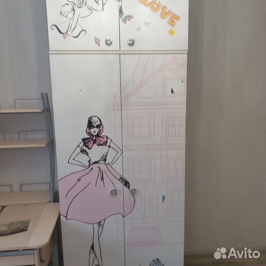 Шкаф в детскую для девочки