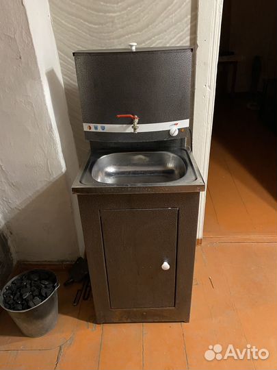 Умывальник на дачу