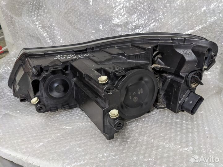 Комплект фар для Octavia A5 с bi LED линзами