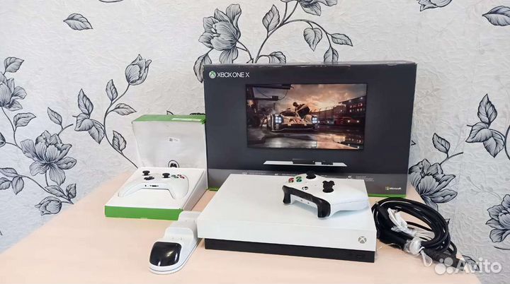 Microsoft Xbox One X 1000 гб