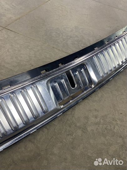 Накладка багажника VW touareg 7p0863459e