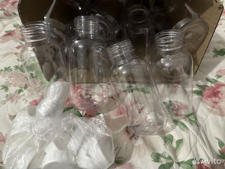 Банка 300 мл пластиковая с крышкой