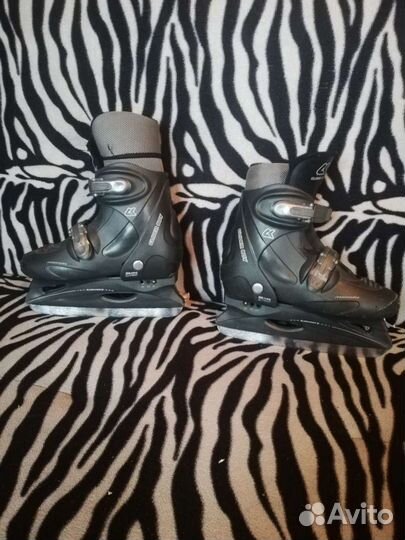 Коньки хоккейные