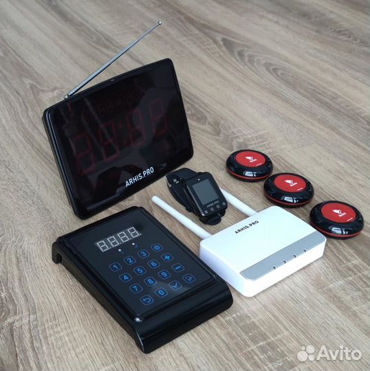 Кнопка вызова персонала, часы, табло, пуль, репите