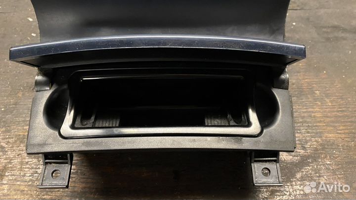 Пепельница передняя синяя Audi A3 8P1