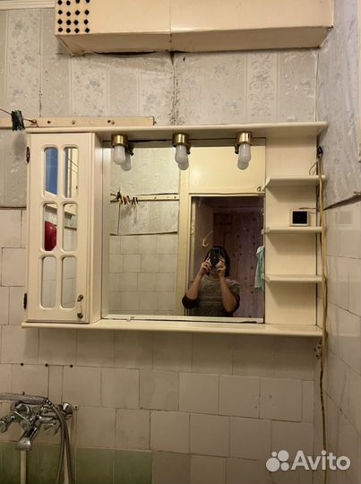 Полки для ванной комнаты, с подсветкой