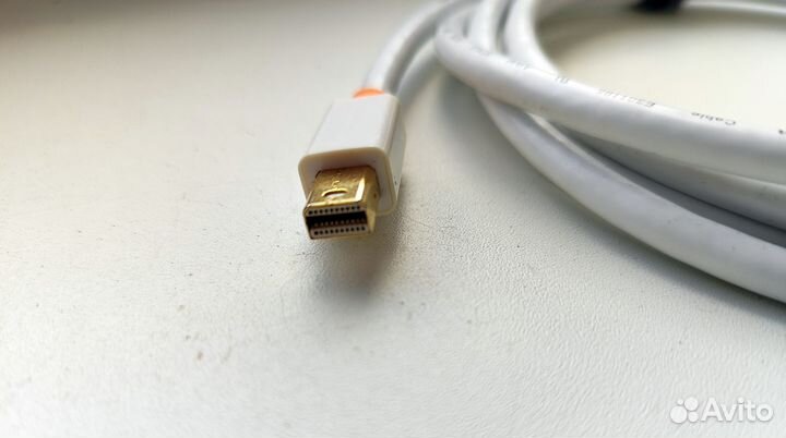 Кабель thunderbolt (mini DisplayPort) на hdmi