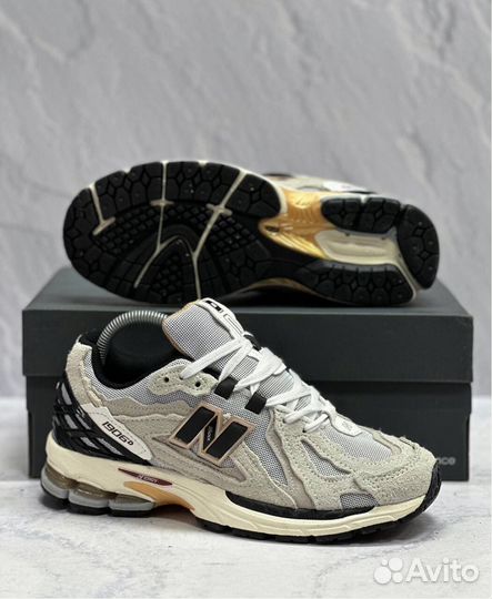 Кроссовки New Balance 1906