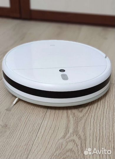 Робот-пылесос Xiaomi Mi Robot Vacuum Mop белый