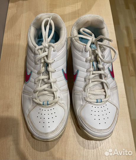 Nike Кроссовки для тенниса р.40