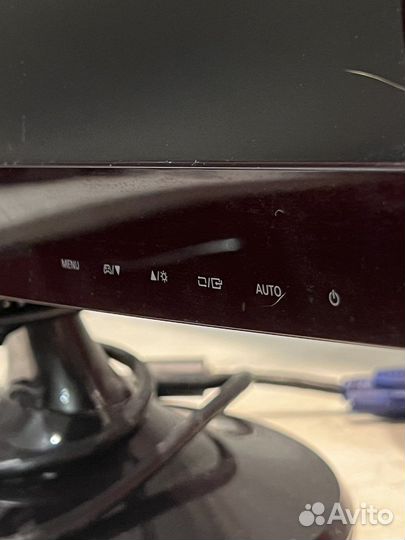 Монитор Samsung