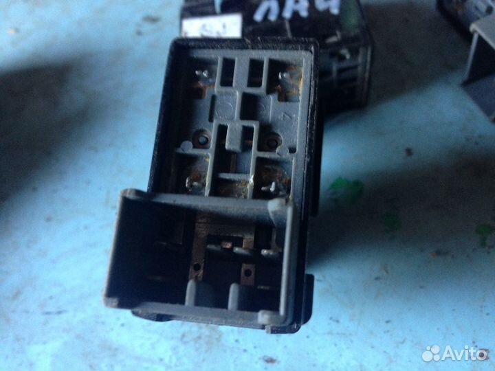 Кнопка стеклоподъемника Шевроле Лачетти