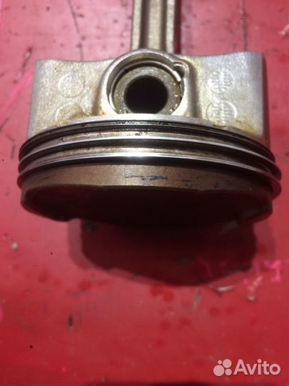 Поршень Toyota Rav4 A30 A3ZRA22 2005-2014