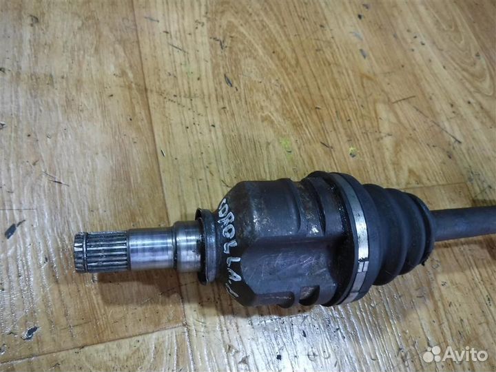 Полуось передняя правая toyota Corolla E10 1992-1