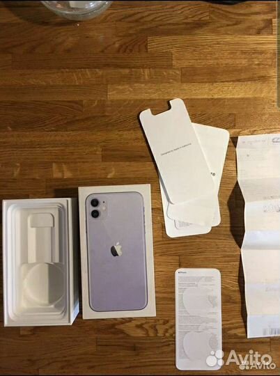 Телефон iPhone 11