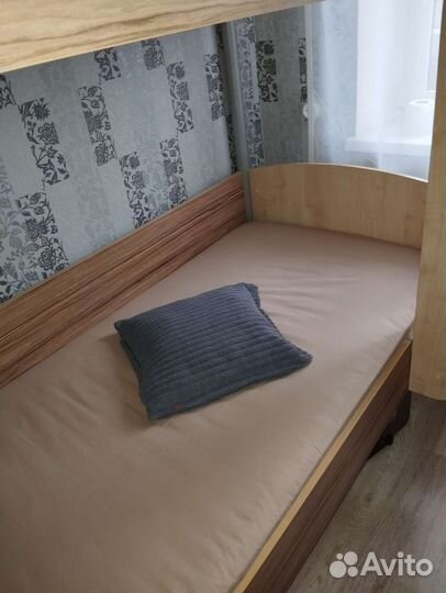 Простынь на резинке