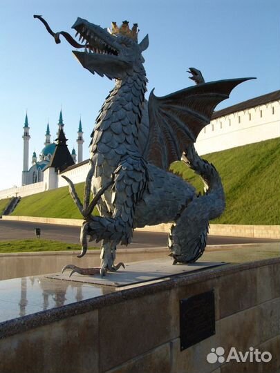 Скульптура зилант оригинал