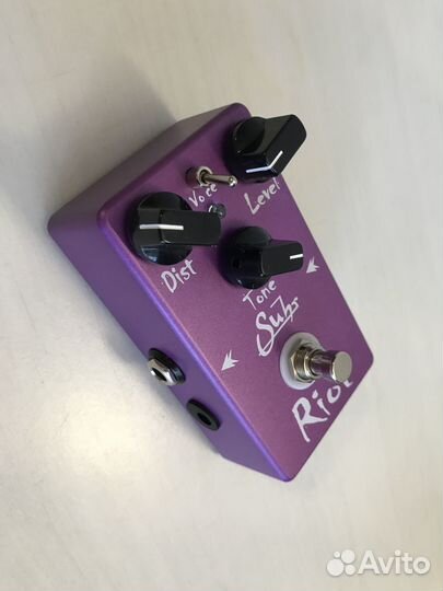 Гитарная педаль перегруза Suhr Riot (копия)