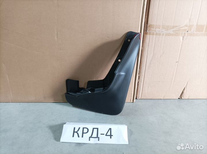 Брызговик передний правый Outlander 2 хл 2007-2012