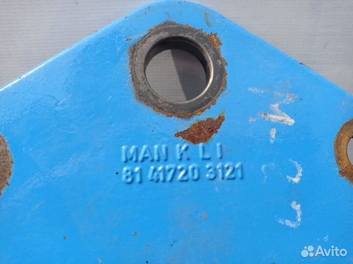 Кронштейн крепления передней рессоры