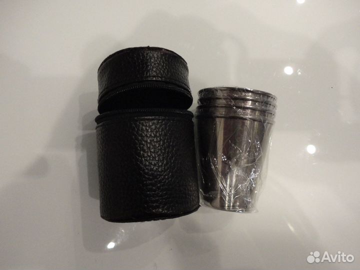 Комплект рюмок в кожаном чехле