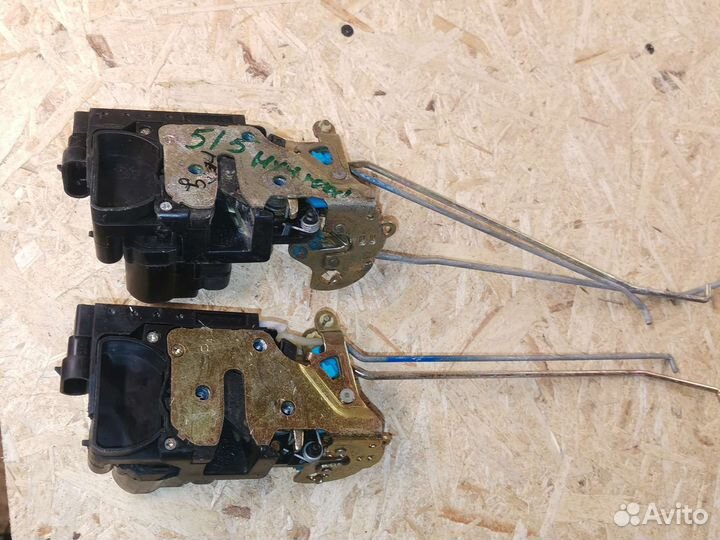 Замок двери передней правой Chevrolet lacetti