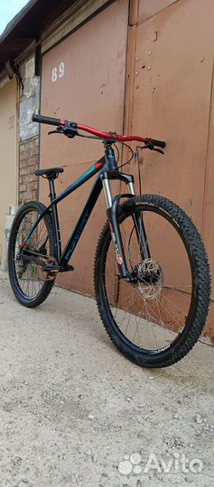 Format 1122, рама L, колëса 29