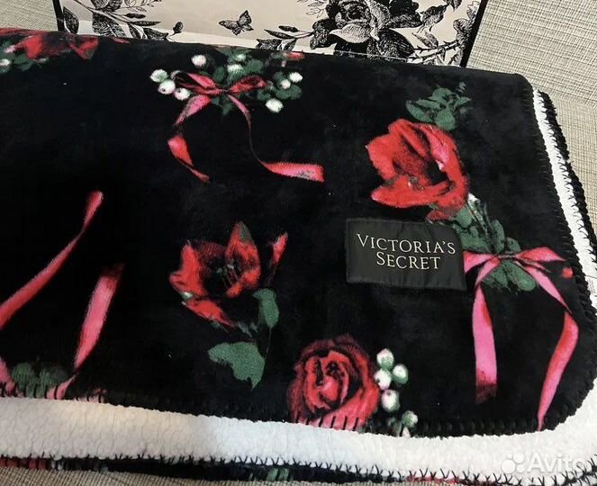 Плед в цветок Victoria’s Secret