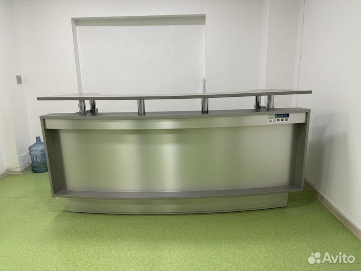 Стойка ресепшн бу