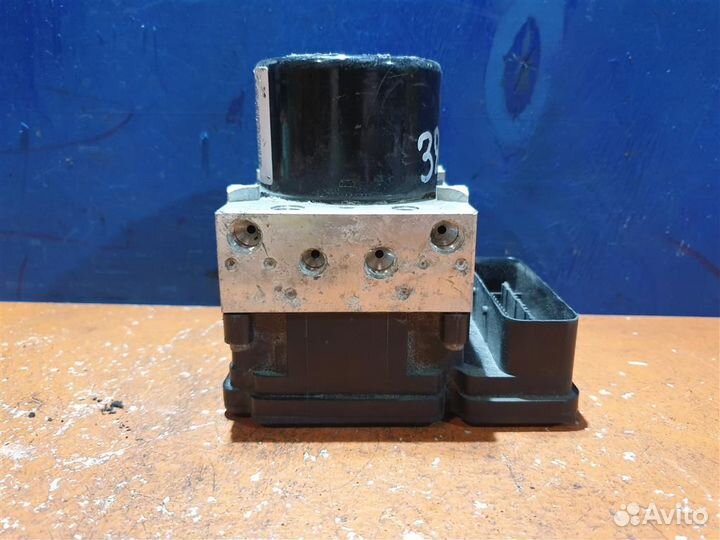 Блок абс ABS Ford Focus 3 2011-2014 BV612C405AK