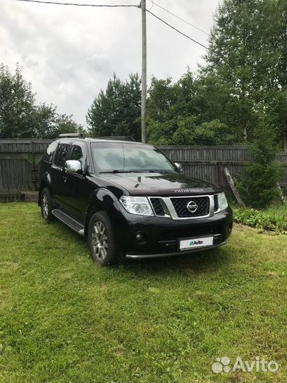 Nissan Pathfinder 2.5 AT, 2011, 250 000 км