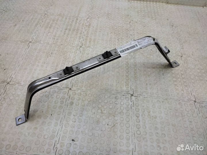 Кронштейн бензобака Toyota Rav4 XA50 2018