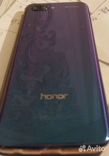 HONOR 10, 4/64 ГБ