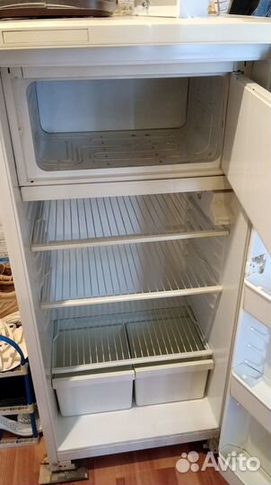 Холодильник атлант бу