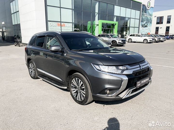 Mitsubishi Outlander 2.0 CVT, 2020, 95 649 км