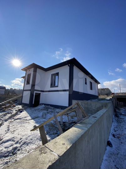 Дом 180 м² на участке 6 сот.