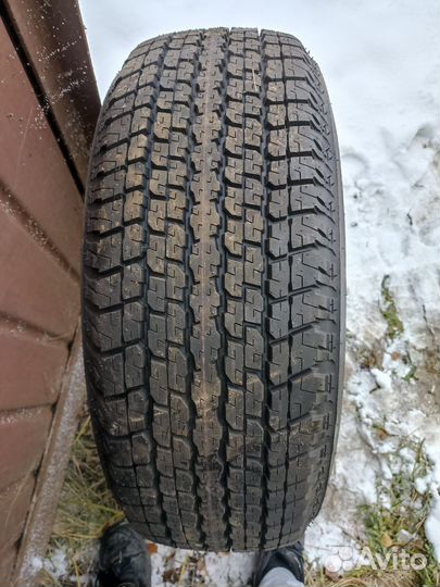 Bridgestone Dueler H/T 275/65 R17