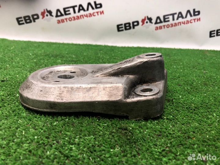 Кронштейн опоры двигателя Chevrolet Epica седан
