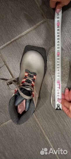 Лыжные ботинки