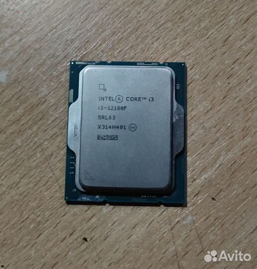 Процессор i3 12100f