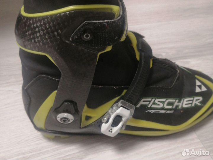 Лыжные ботинки fischer 38 конёк