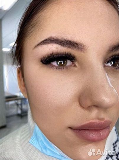 Наращивание ресниц и мастер по бровям