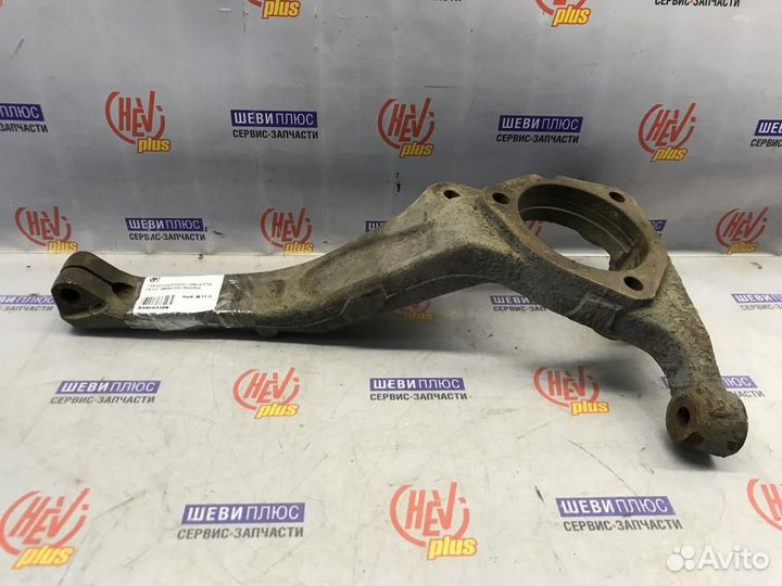 Кулак поворотный левый левый Cadillac CTS