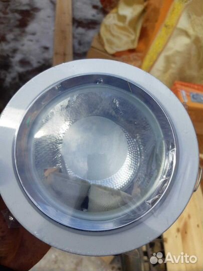 Встраиваемый светильник