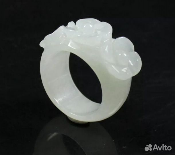 Аксессуар для ношения. Нефрит