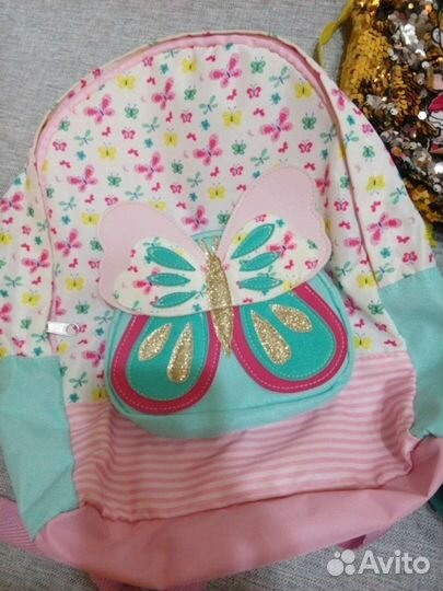 Рюкзаки, сумочка и зонтик