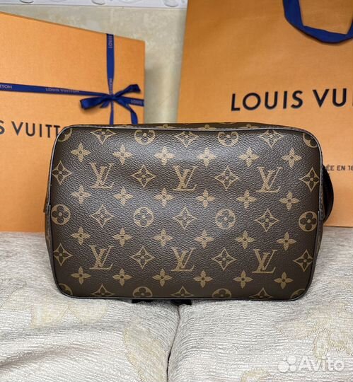 Сумка Louis Vuitton Neonoe mm