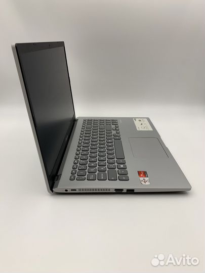 Свежий, мощный ноутбук 20-21 года
