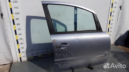 Дверь передняя правая opel zafira B (96Y08E201)