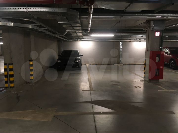 Машиноместо, 28 м²